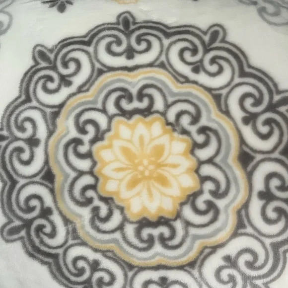 Life Comfort brand blanket or throw with a grey and yellow medallion pattern. - Picture 2 of 5